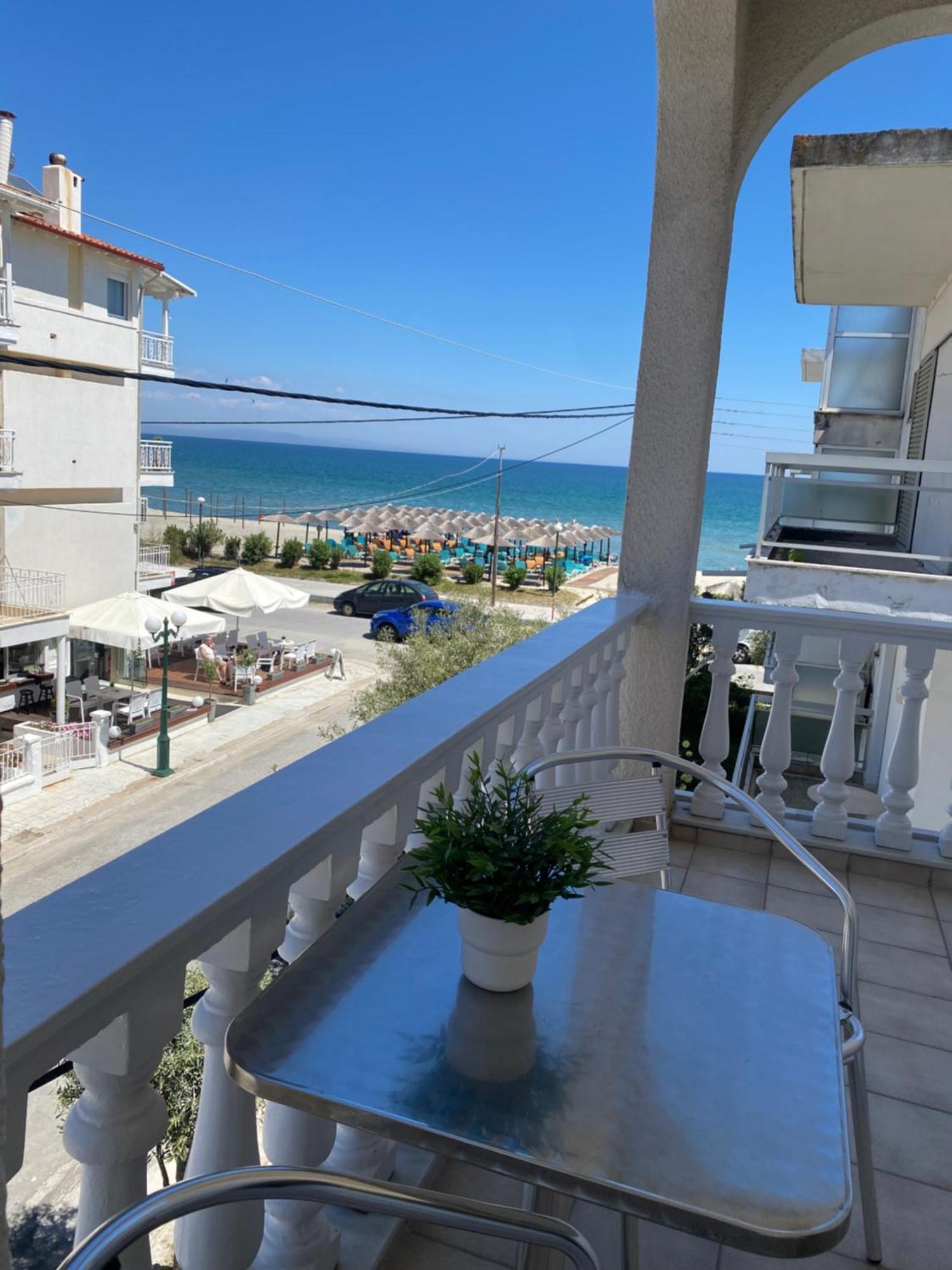 Korali Hotel Paralía Exteriör bild