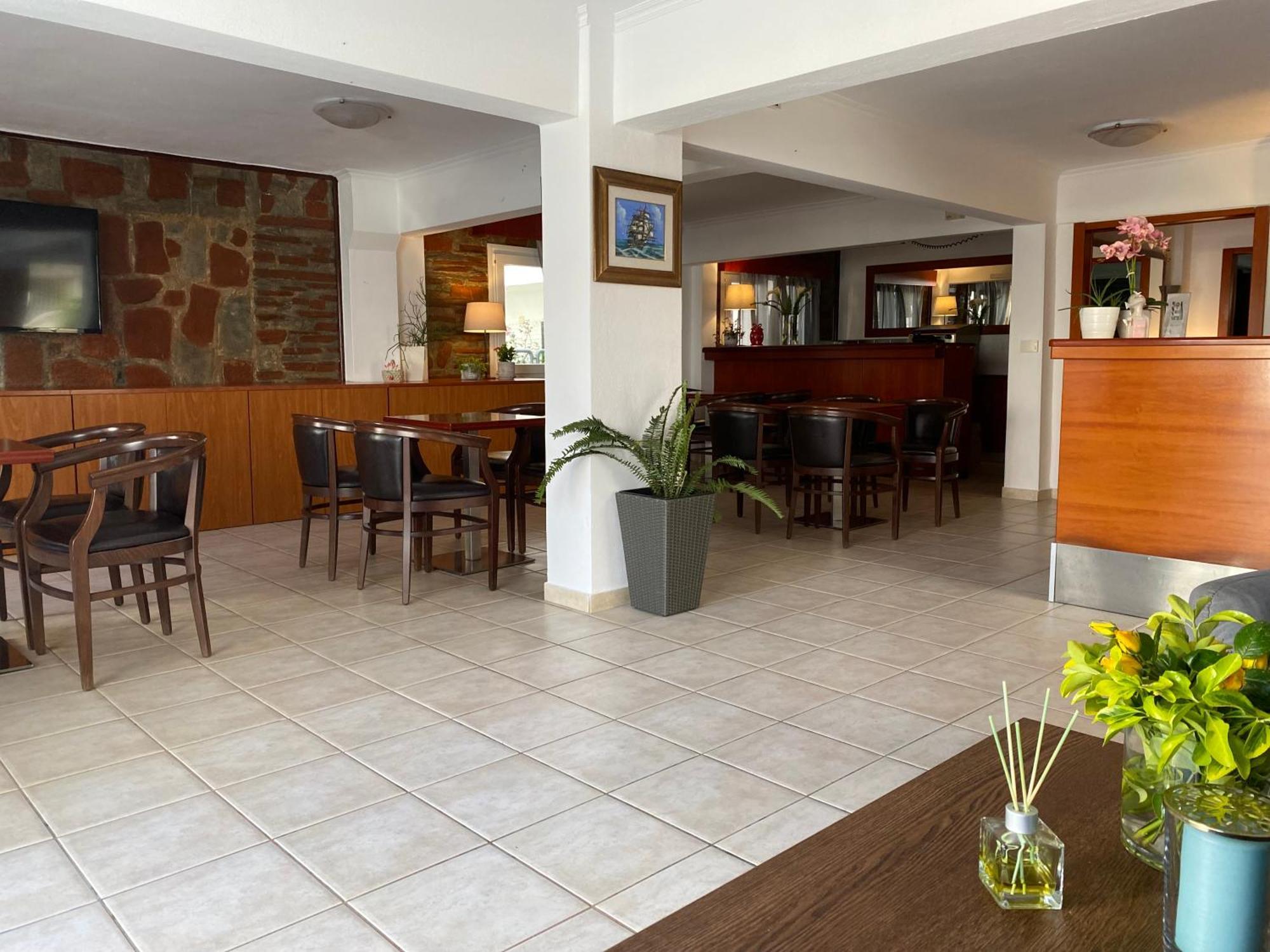 Korali Hotel Paralía Exteriör bild
