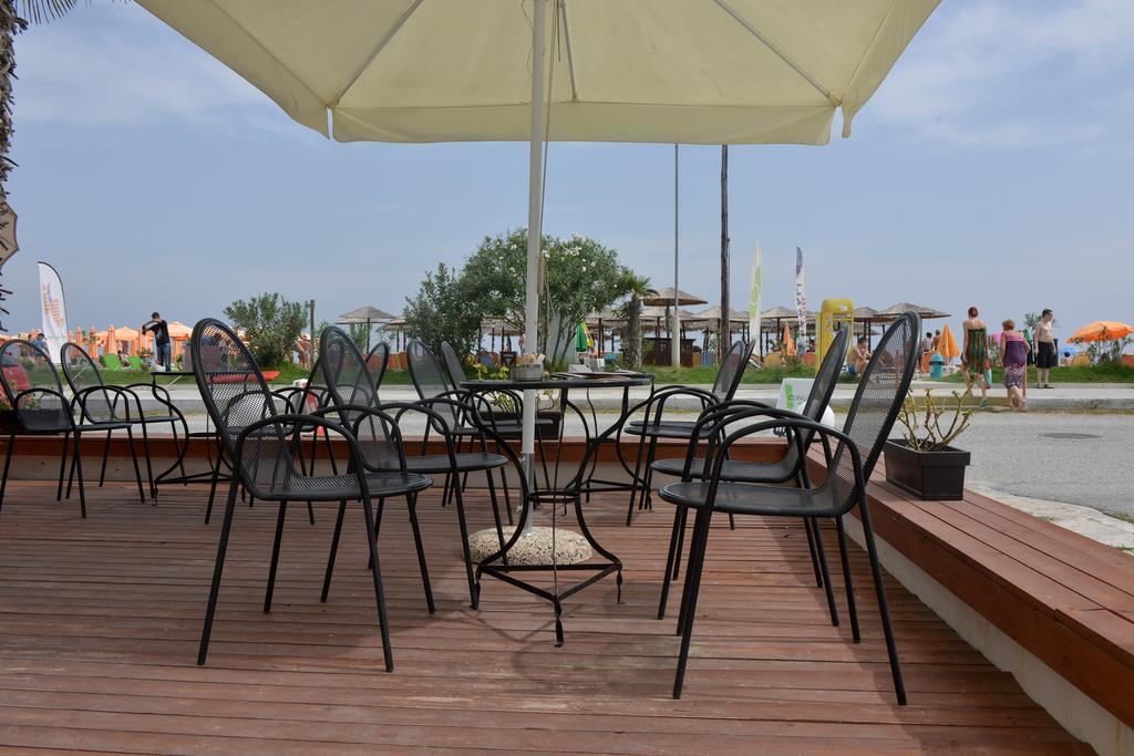 Korali Hotel Paralía Exteriör bild