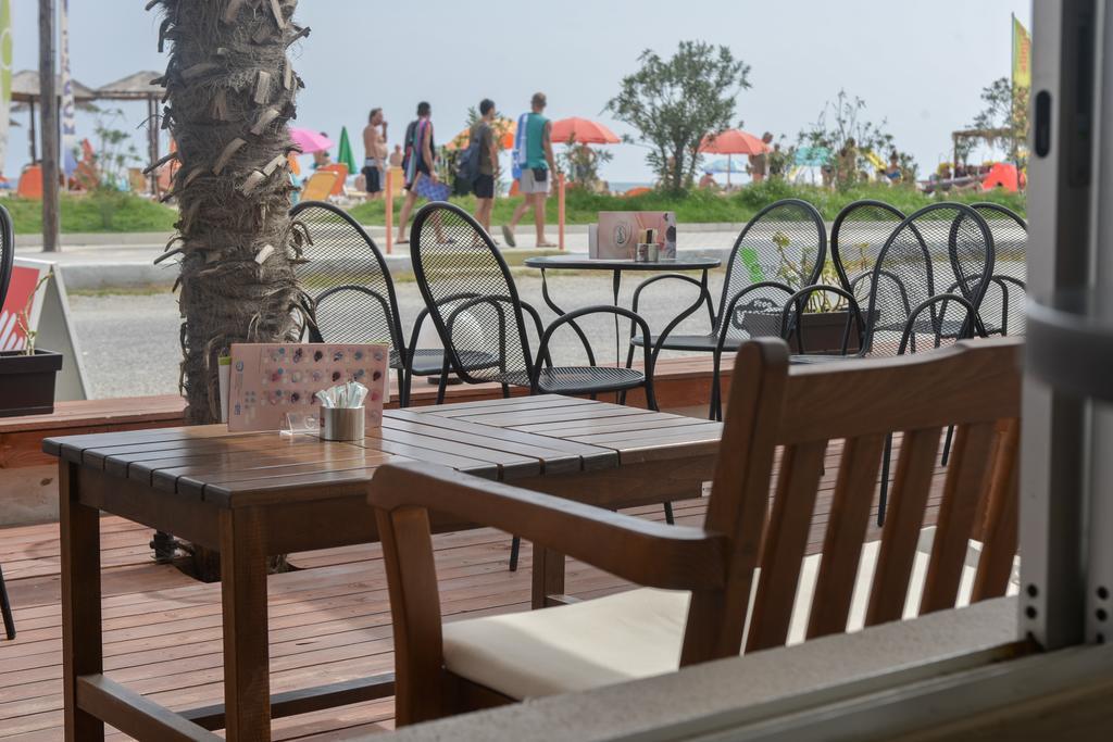 Korali Hotel Paralía Exteriör bild